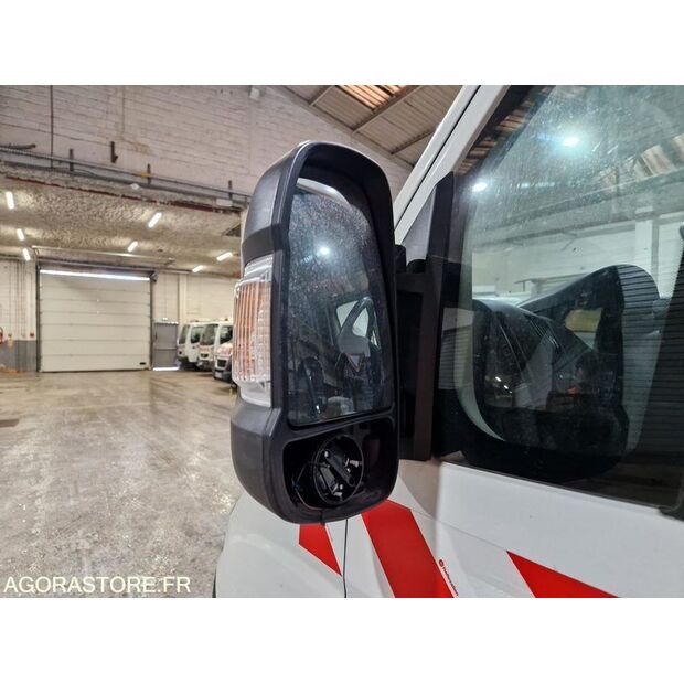 2018 Peugeot BOXER-46747928