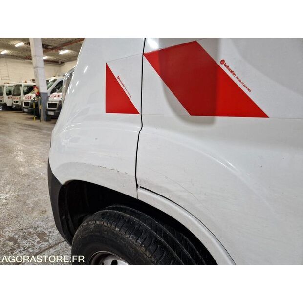 2018 Peugeot BOXER-46747929