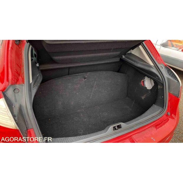 2013 Renault Megane-46747968