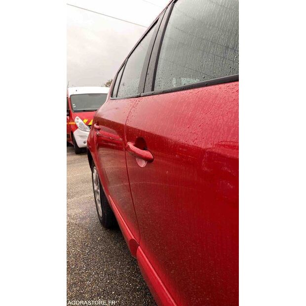 2013 Renault Megane-46747971