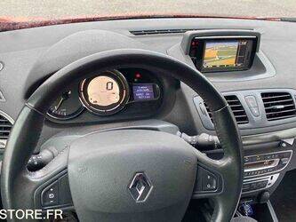 2013-renault-megane-1444943-46747976