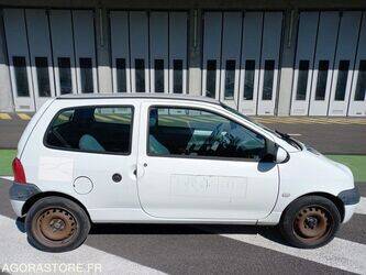 2004-renault-twingo-1444944-46747995