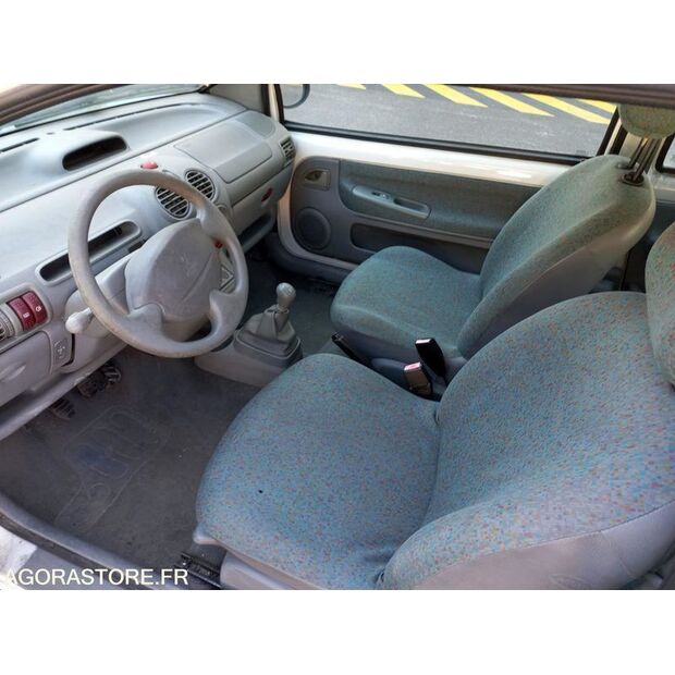 2004 Renault Twingo-46747997