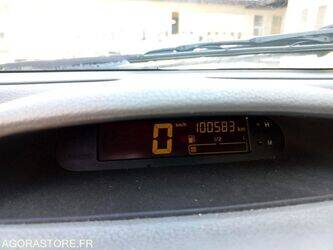 2004-renault-twingo-1444944-46747999