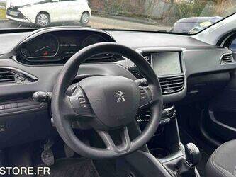 2018-peugeot-208-1444945-46748003