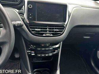 2018-peugeot-208-1444945-46748010