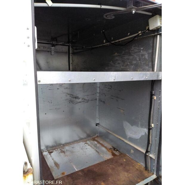 2013 Renault Maxity-46748024