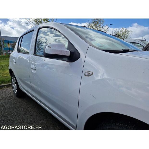 2016 داسيا SANDERO-46748044