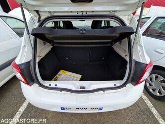 2016-dacia-sandero-1444949-46748048