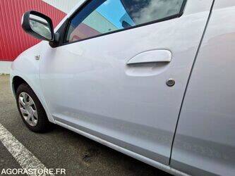 2016-dacia-sandero-1444949-46748052