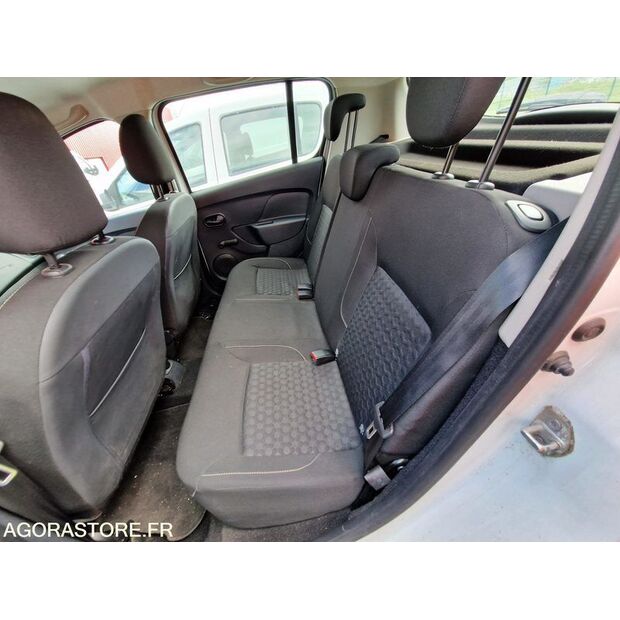 2016 داسيا SANDERO-46748053