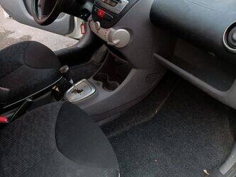 2011-peugeot-107-1444950-46748072