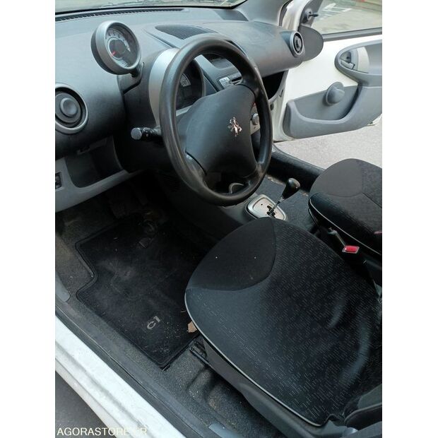 2011 بيجو 107-46748073