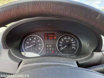 2012-dacia-logan-1444952-46748118