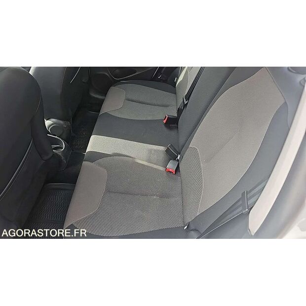 2014 سيتروين C3-46748151