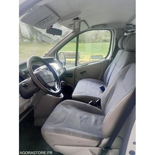 2004 Renault Trafic-46748167