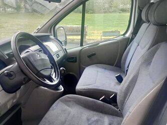 2004-renault-trafic-1444956-46748167