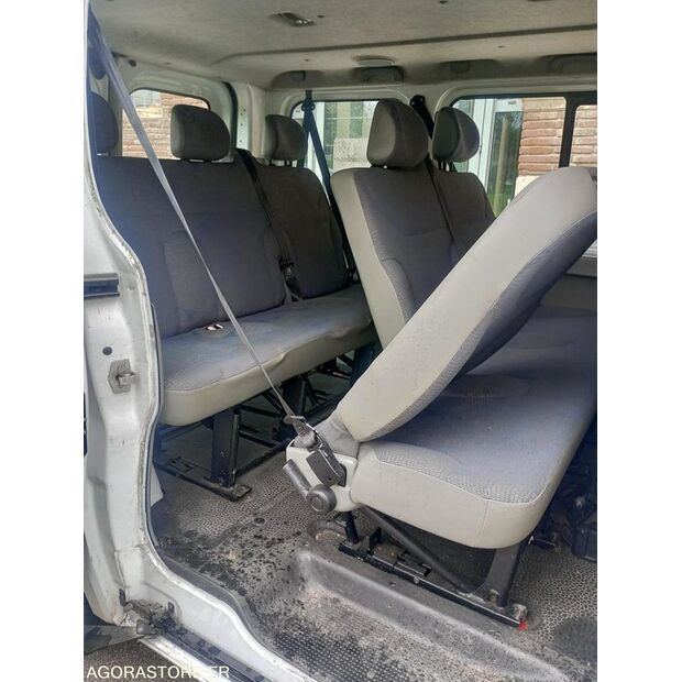 2004 Renault Trafic-46748171