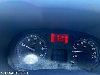 2006-renault-clio-1444959-46748224