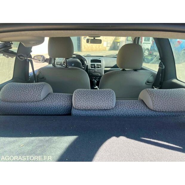 2006 رينو Clio-46748227