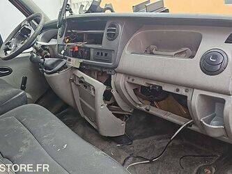 2004-renault-master-1444963-46748300