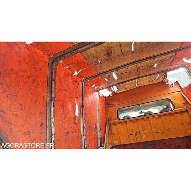 2004 Renault Master-46748303