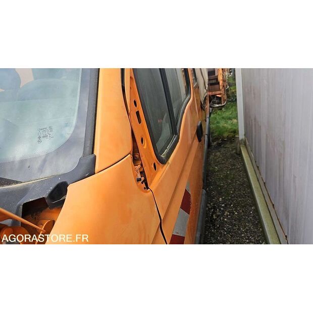 2004 Renault Master-46748309