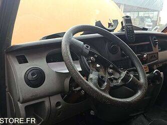 2004-renault-master-1444963-46748320