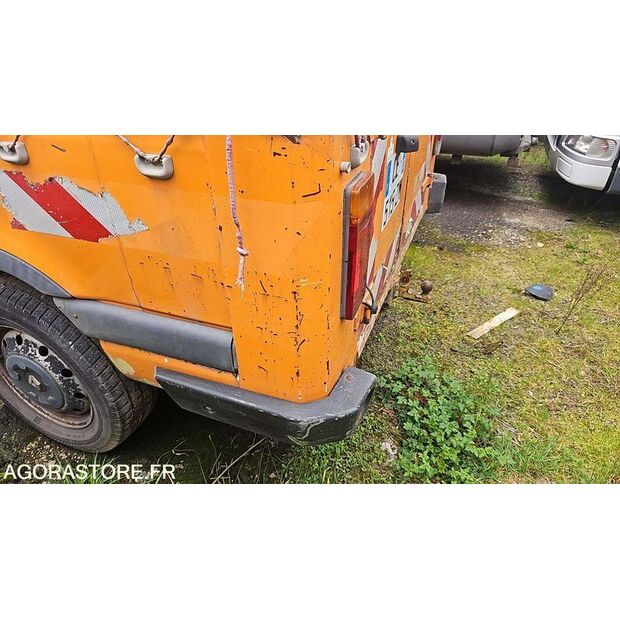 2004 Renault Master-46748325