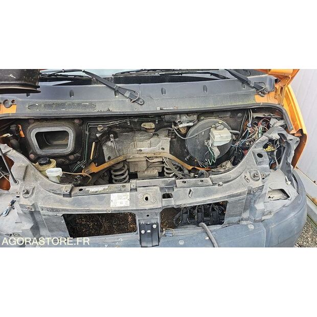 2004 Renault Master-46748328