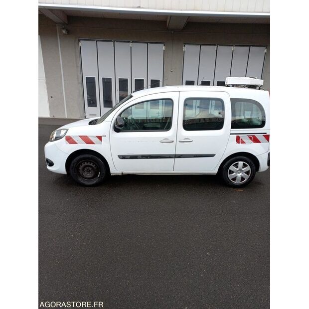 2015 رينو Kangoo-46748332