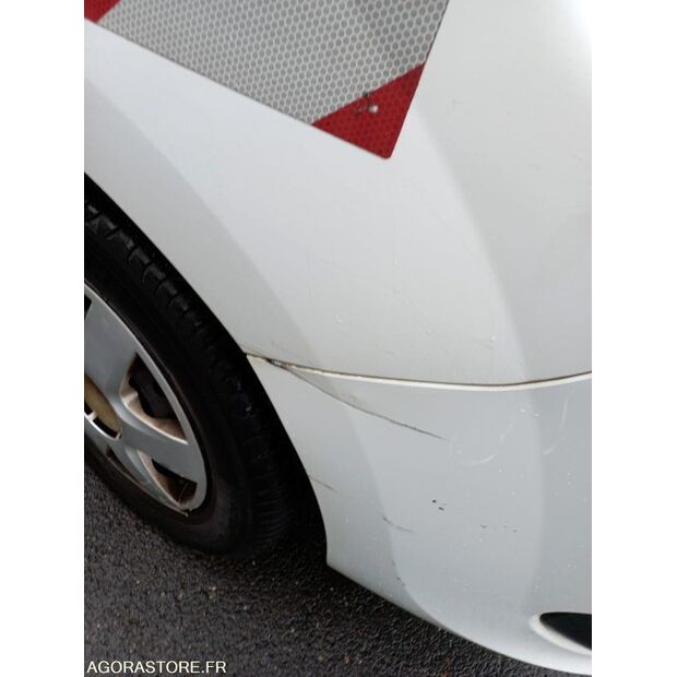 2015 رينو Kangoo-46748335