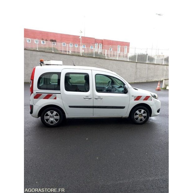 2015 رينو Kangoo-46748337