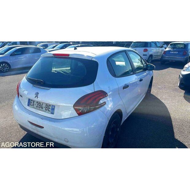 2018 بيجو 208-46748391