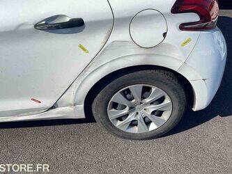 2018-peugeot-208-1444970-46748393