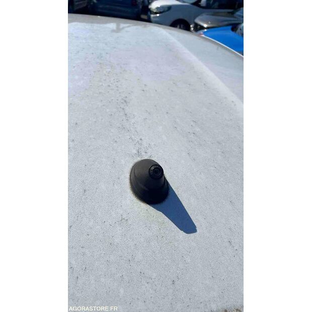 2018 بيجو 208-46748400