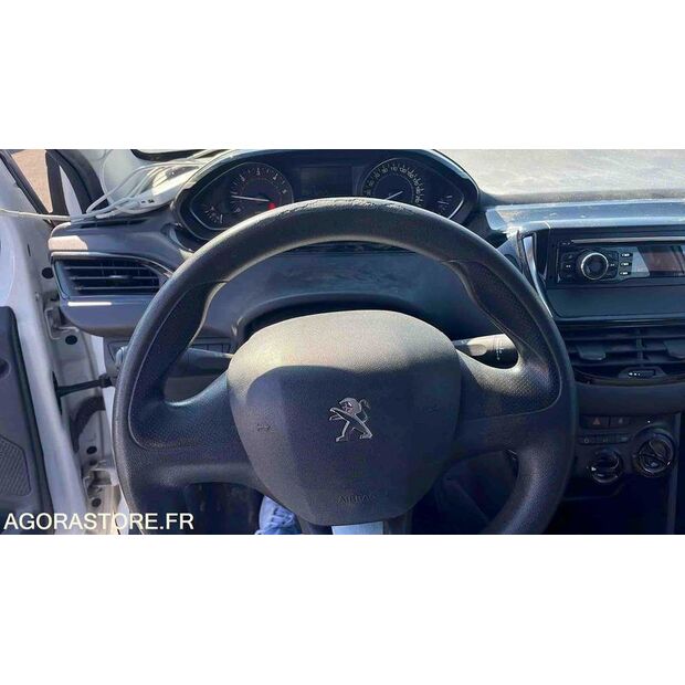 2018 بيجو 208-46748406