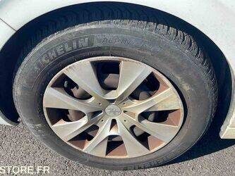 2018-peugeot-208-1444970-46748410