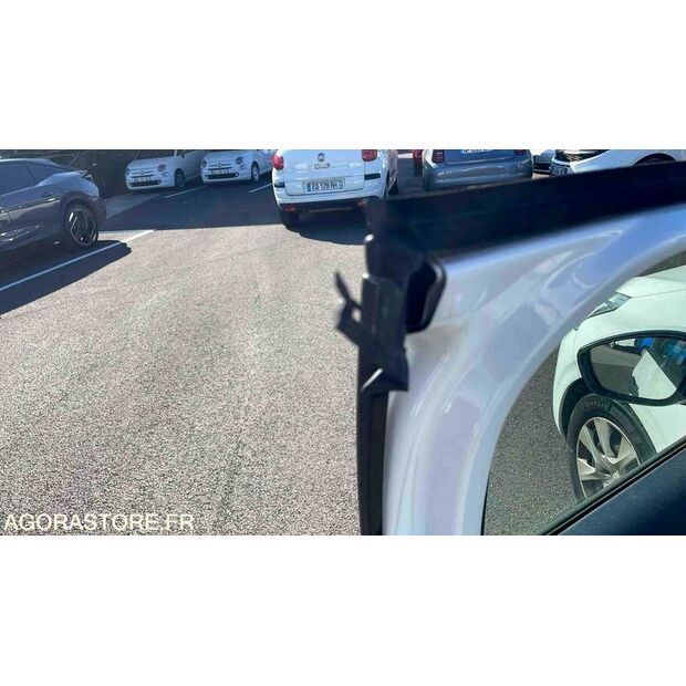 2018 بيجو 208-46748415