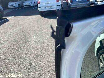 2018-peugeot-208-1444970-46748415