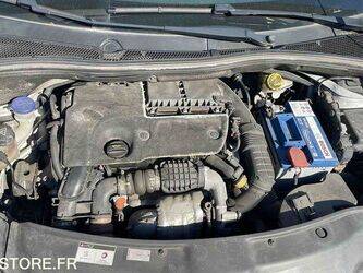 2018-peugeot-208-1444970-46748417