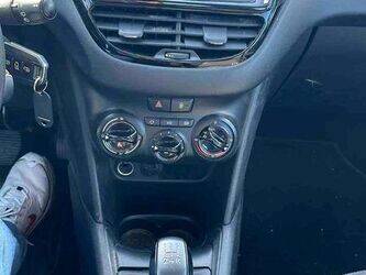 2018-peugeot-208-1444970-46748420