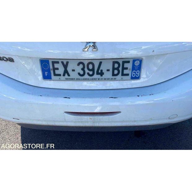 2018 بيجو 208-46748430