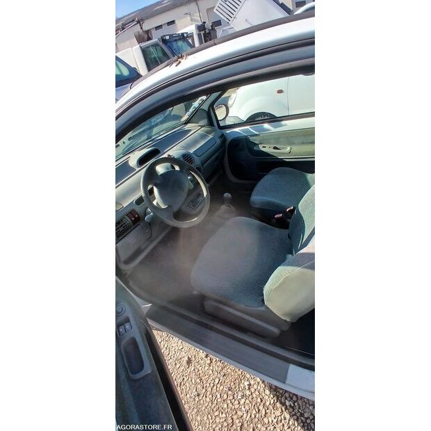 2004 Renault Twingo-46748486