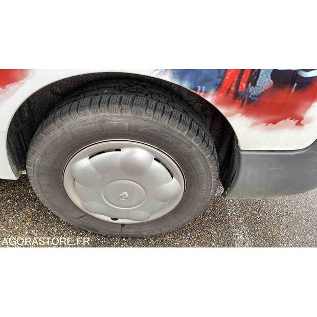 2012 رينو Trafic-46748509