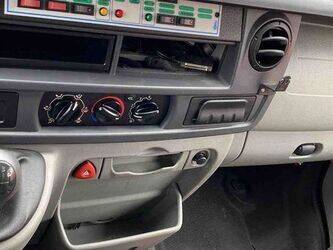 2010-renault-master-1444979-46748544