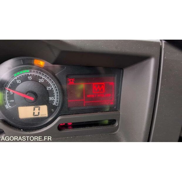 2013 رينو PREMIUM-46748575