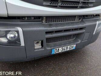 2013-renault-premium-1444980-46748577