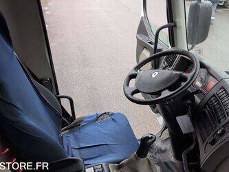 2013-renault-premium-1444980-46748585