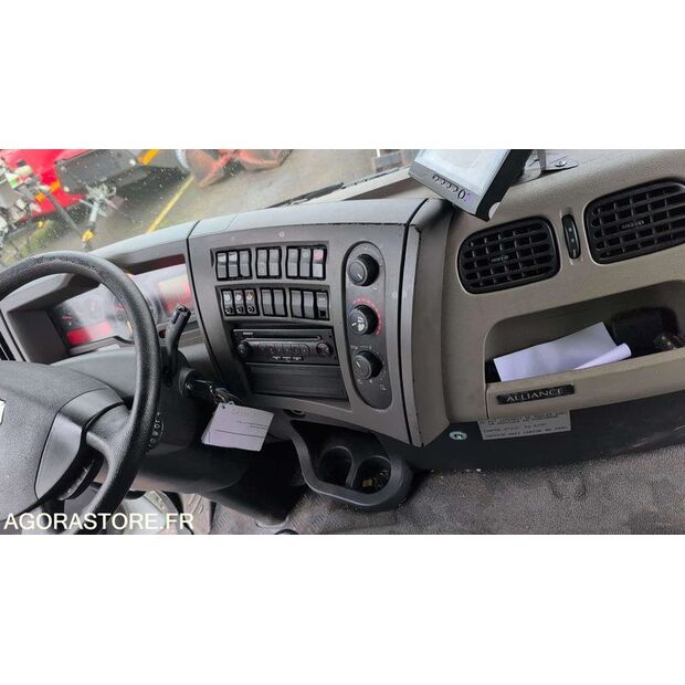 2013 رينو PREMIUM-46748587